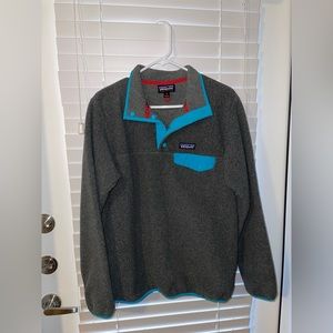 Patagonia Size Medium! Snap Pullover